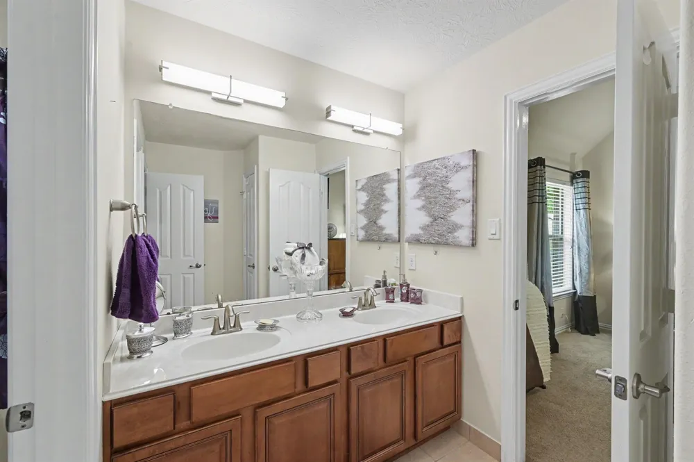 30827 Legends Trace Drive Spring, TX 77386