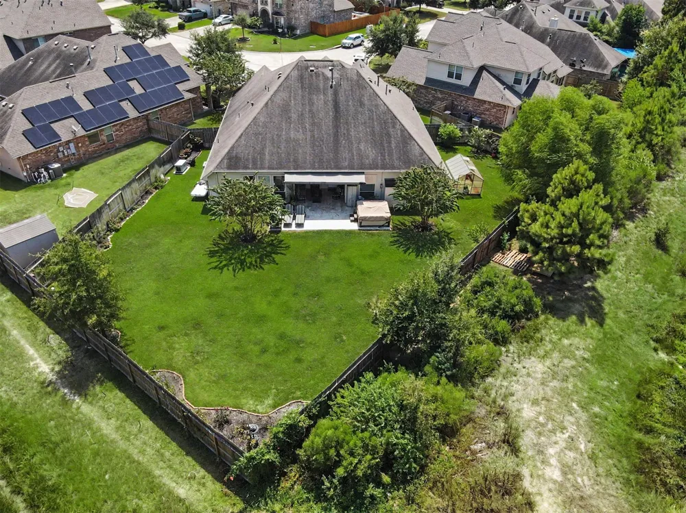 30827 Legends Trace Drive Spring, TX 77386