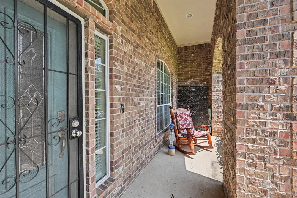 30827 Legends Trace Drive Spring, TX 77386