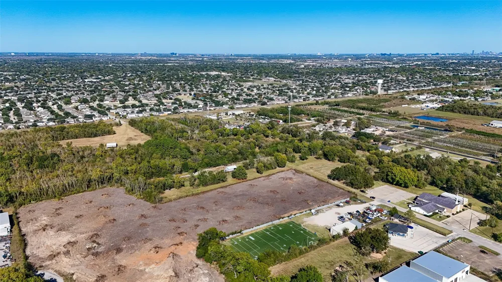 W Bellfort Avenue Sugar Land, TX 77498