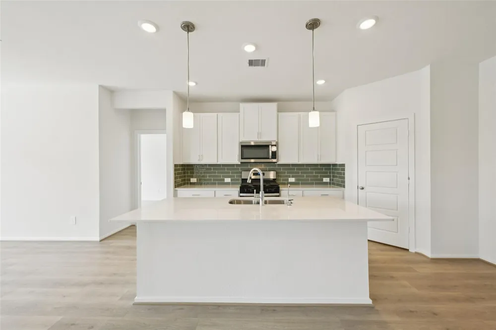 17319 Remington Meadows Street Waller, TX 77484