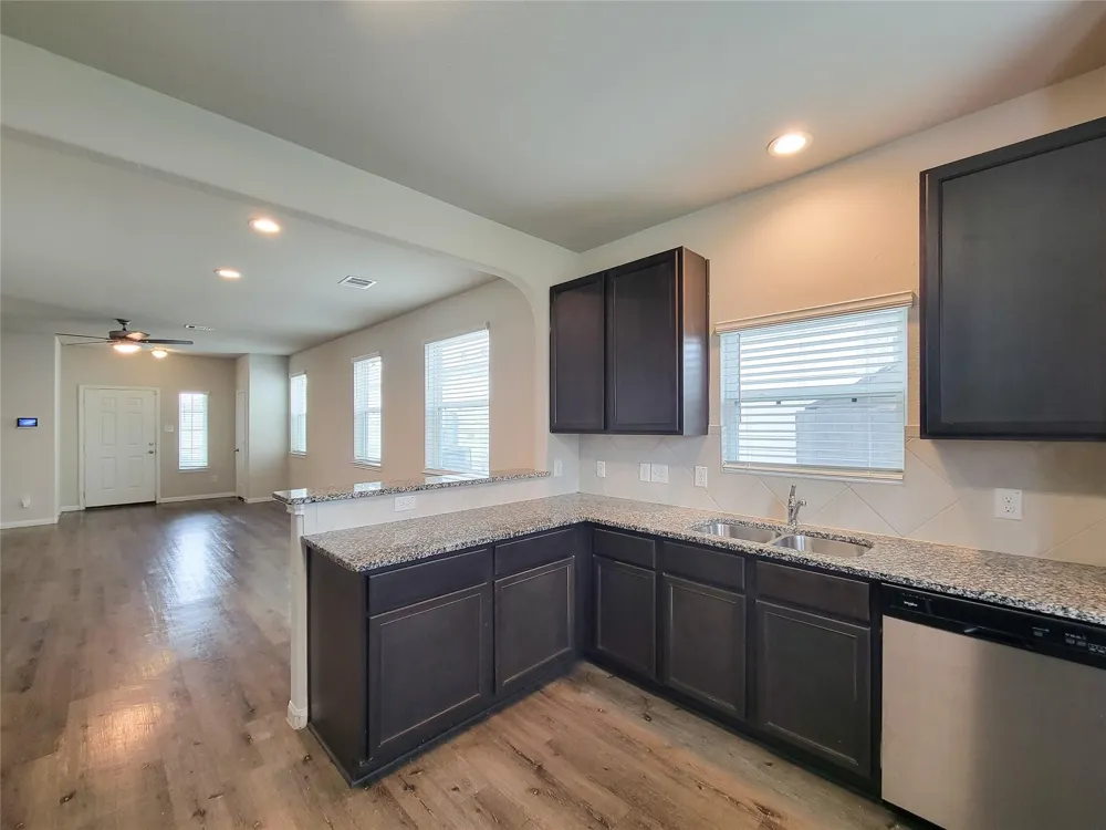 4918 Purple Wisteria Lane Spring, TX 77373