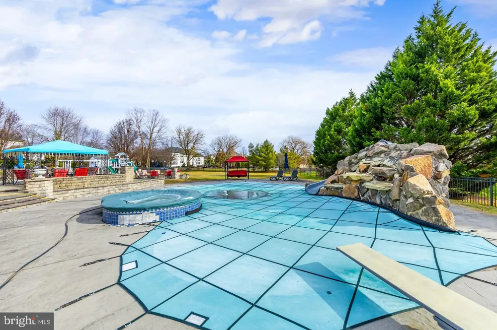 10 MORNING GLORY CIRCLE Mullica Hill, NJ 08062