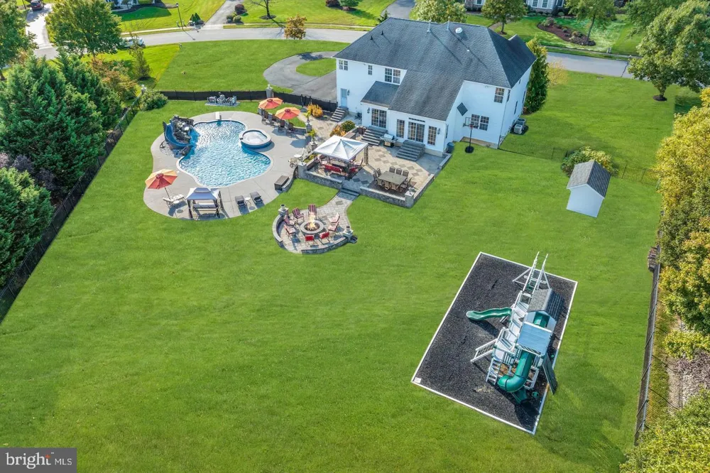 10 MORNING GLORY CIRCLE Mullica Hill, NJ 08062