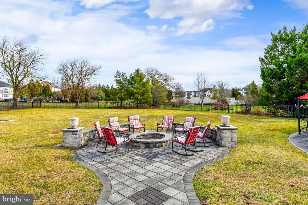 10 MORNING GLORY CIRCLE Mullica Hill, NJ 08062