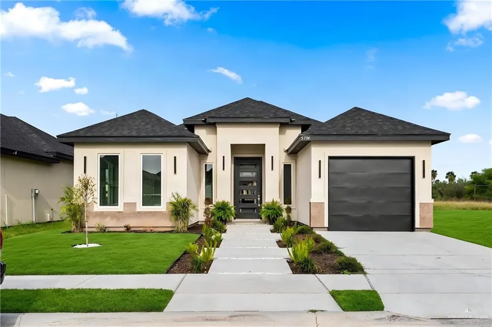 5704 Gira Del Sol Street Edinburg, TX 78542