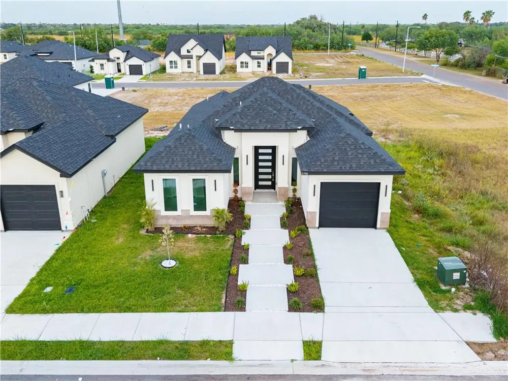 5704 Gira Del Sol Street Edinburg, TX 78542