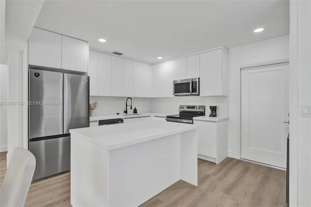 1115 NW 1st Ave Fort Lauderdale, FL 33311