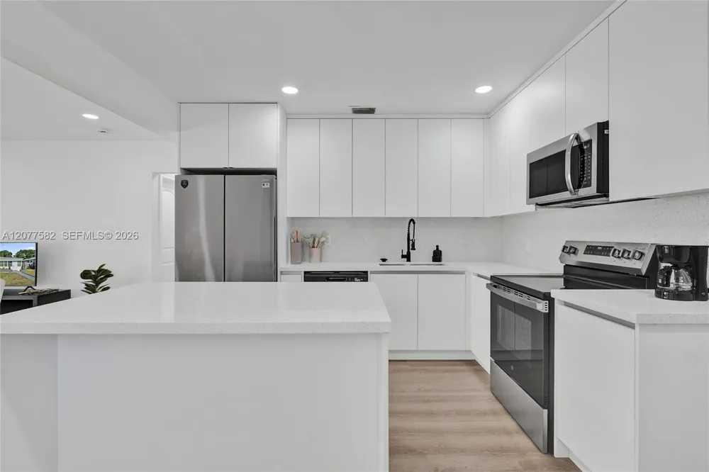 1115 NW 1st Ave Fort Lauderdale, FL 33311