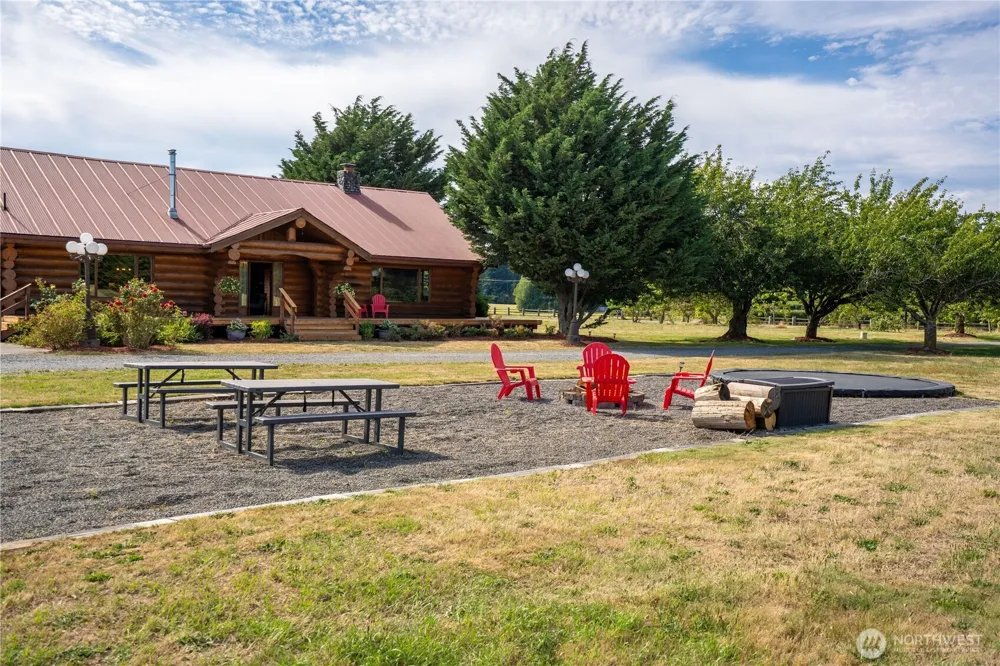 1231 Willeys Lake Rd Ferndale, WA 98248