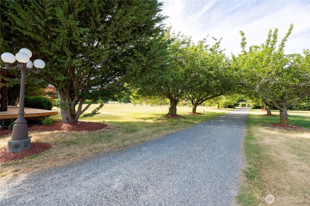 1231 Willeys Lake Rd Ferndale, WA 98248