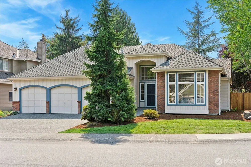 2489 239th Place NE Sammamish, WA 98074