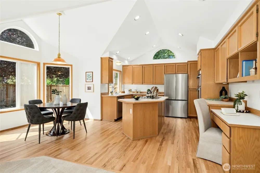 2489 239th Place NE Sammamish, WA 98074
