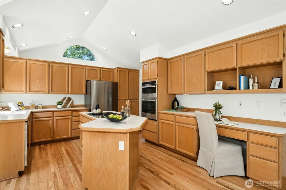2489 239th Place NE Sammamish, WA 98074