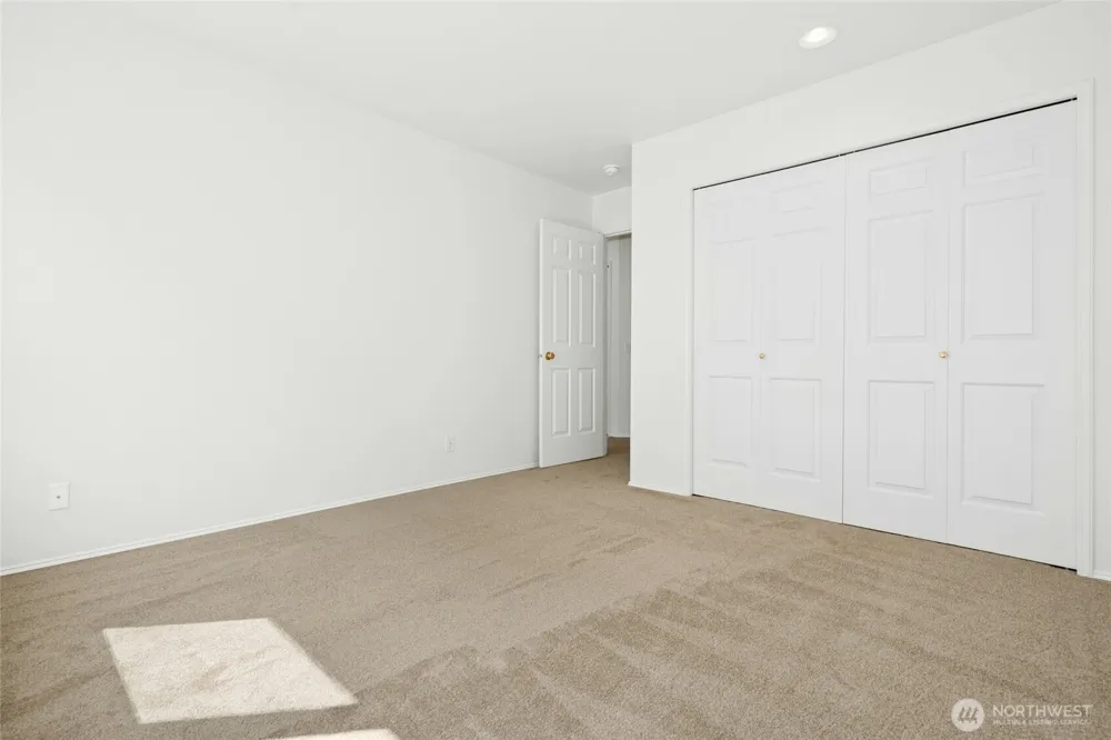 2489 239th Place NE Sammamish, WA 98074