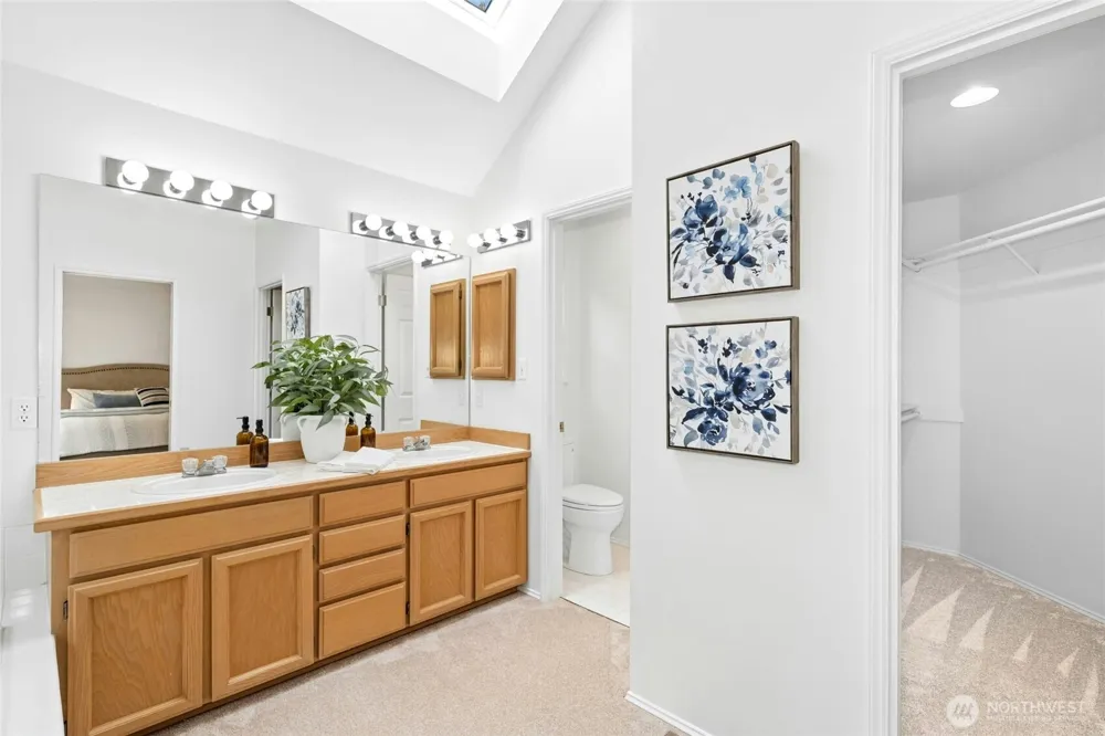 2489 239th Place NE Sammamish, WA 98074