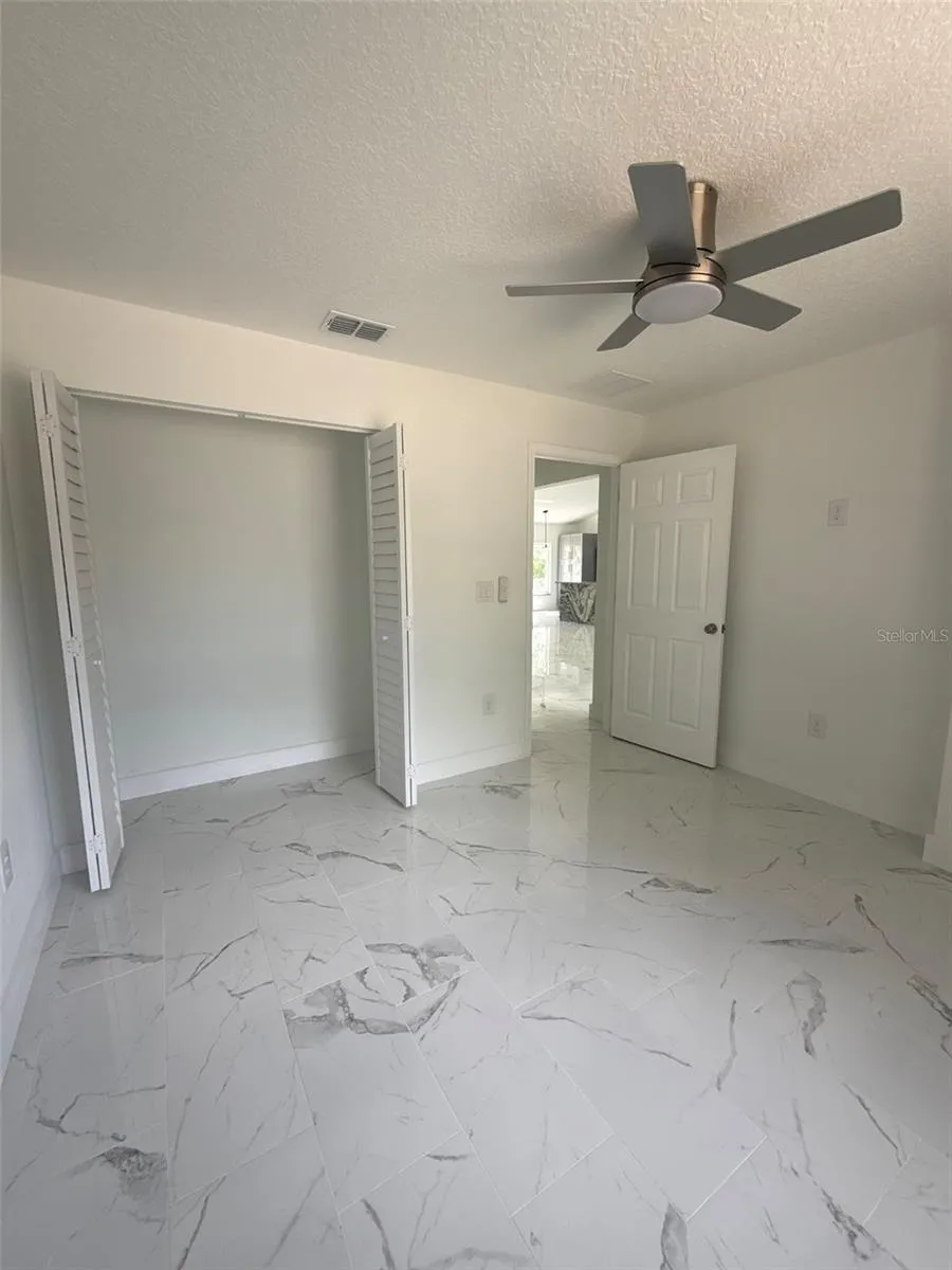 6807 SW 148TH PLACE ROAD ocala, FL 34473