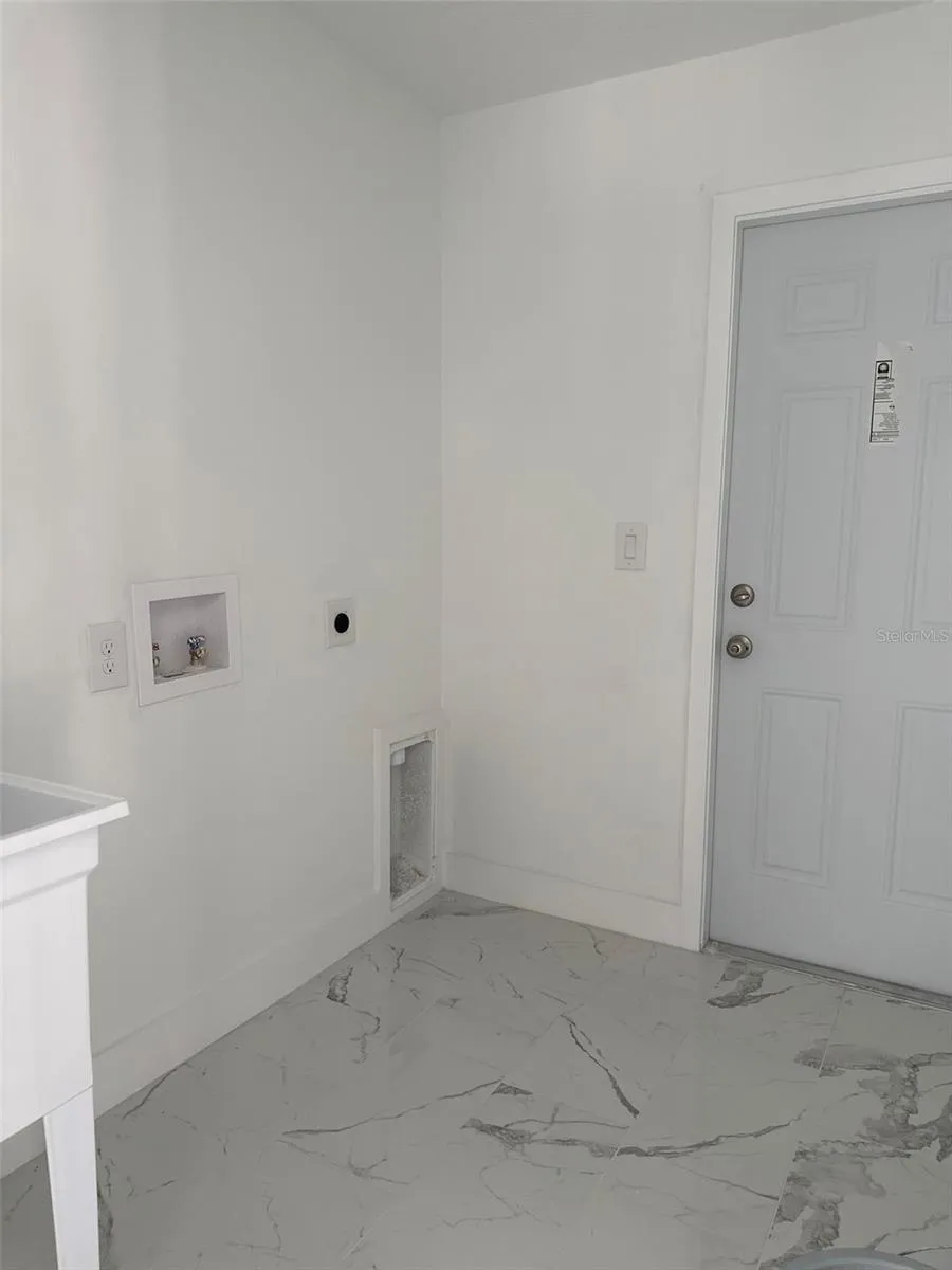 6807 SW 148TH PLACE ROAD ocala, FL 34473