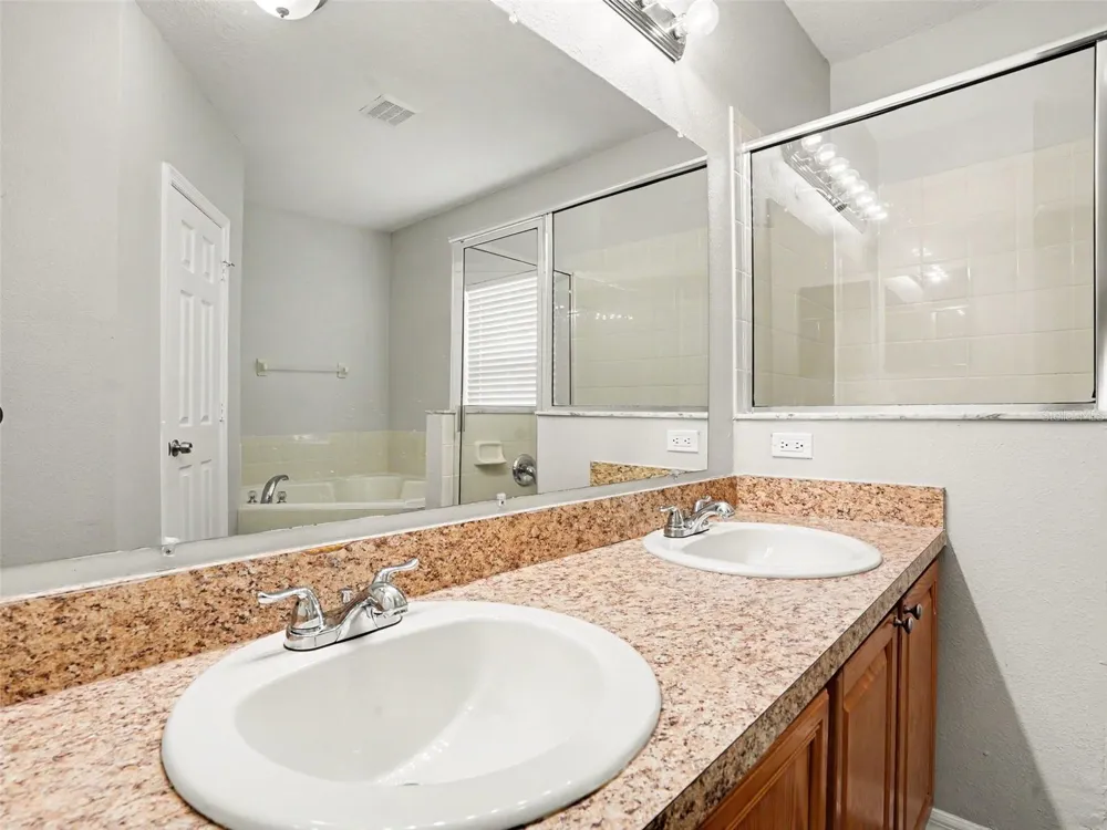 422 COLUMBIA COURT Poinciana, FL 34759