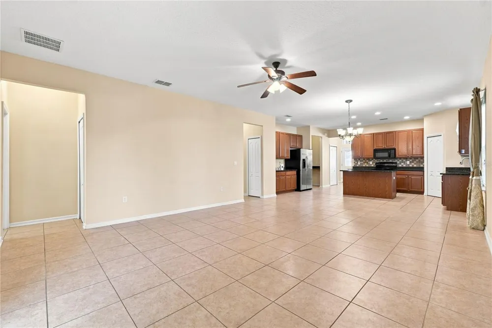2803 MOONSTONE BEND Kissimmee, FL 34758