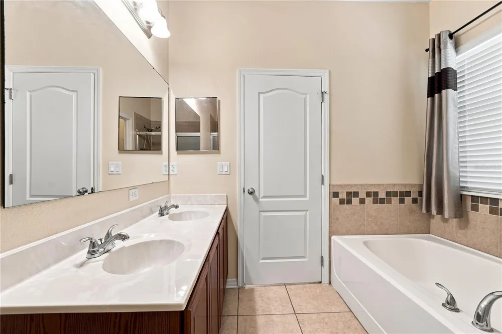 2803 MOONSTONE BEND Kissimmee, FL 34758