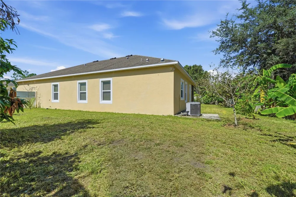 2803 MOONSTONE BEND Kissimmee, FL 34758