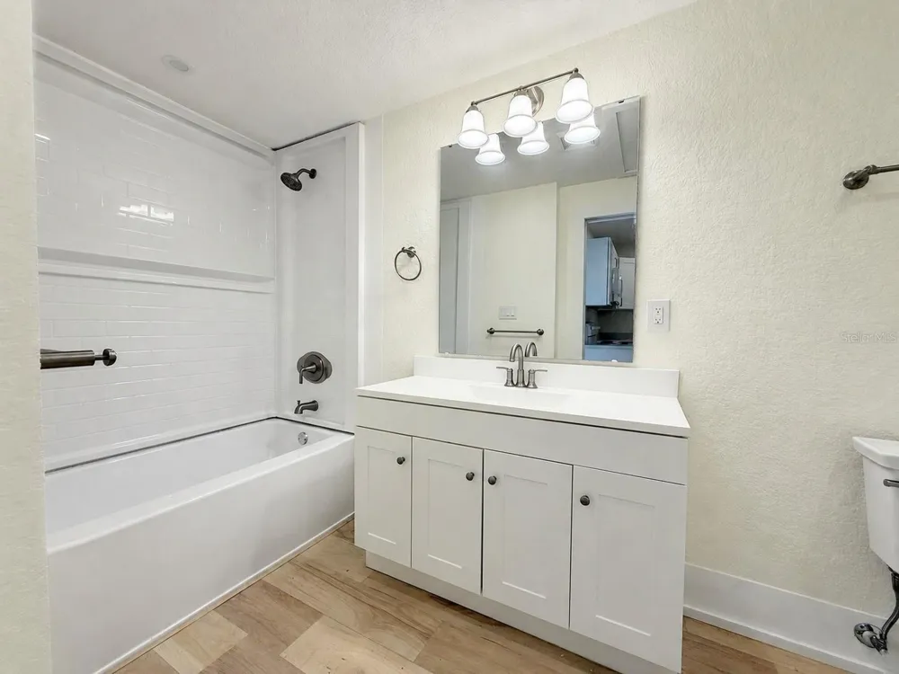140 KINGSTON AVENUE Daytona Beach, FL 32114