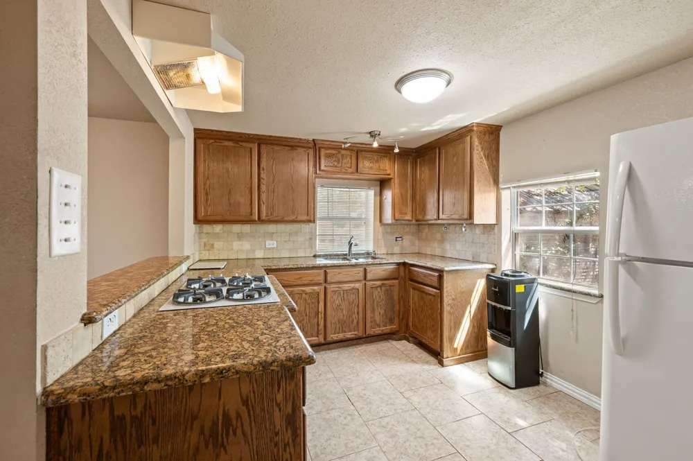 422 Wood Street Denton, TX 76209