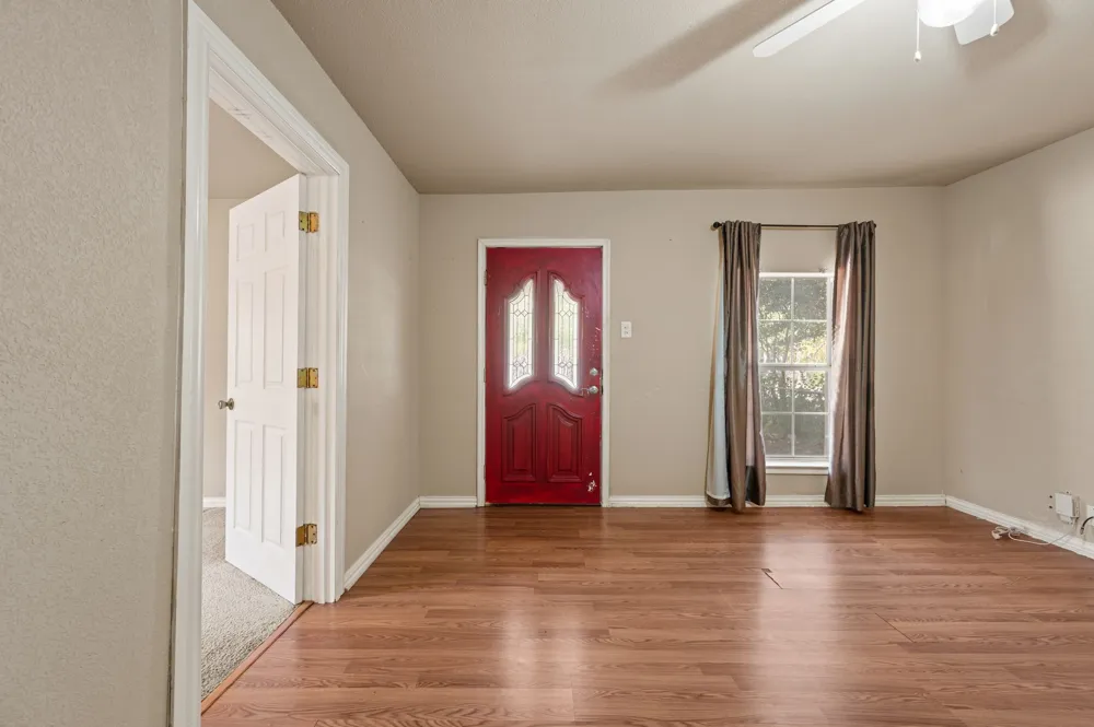 422 Wood Street Denton, TX 76209