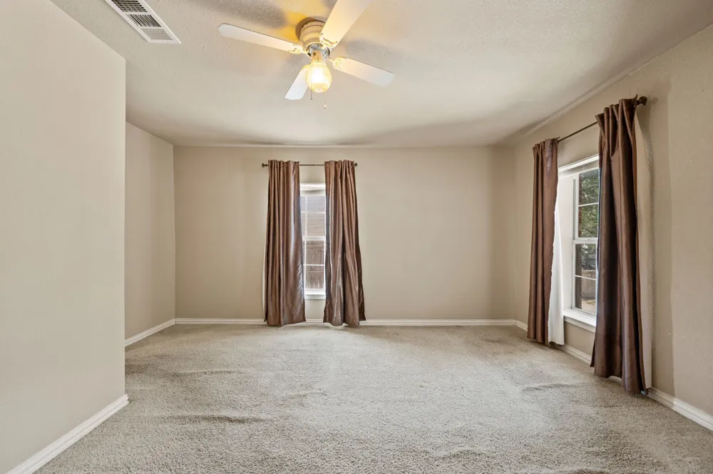 422 Wood Street Denton, TX 76209