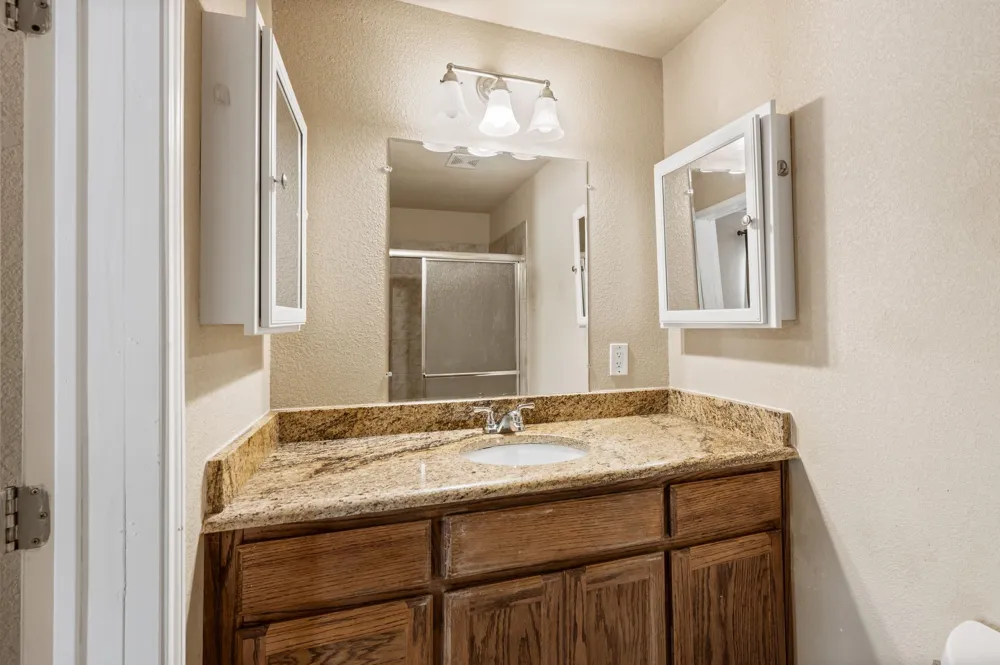 422 Wood Street Denton, TX 76209