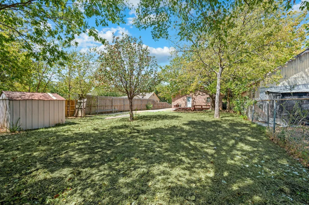 422 Wood Street Denton, TX 76209