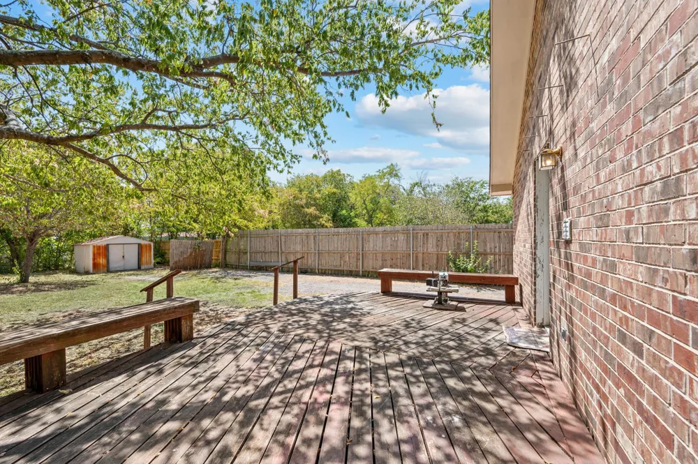 422 Wood Street Denton, TX 76209