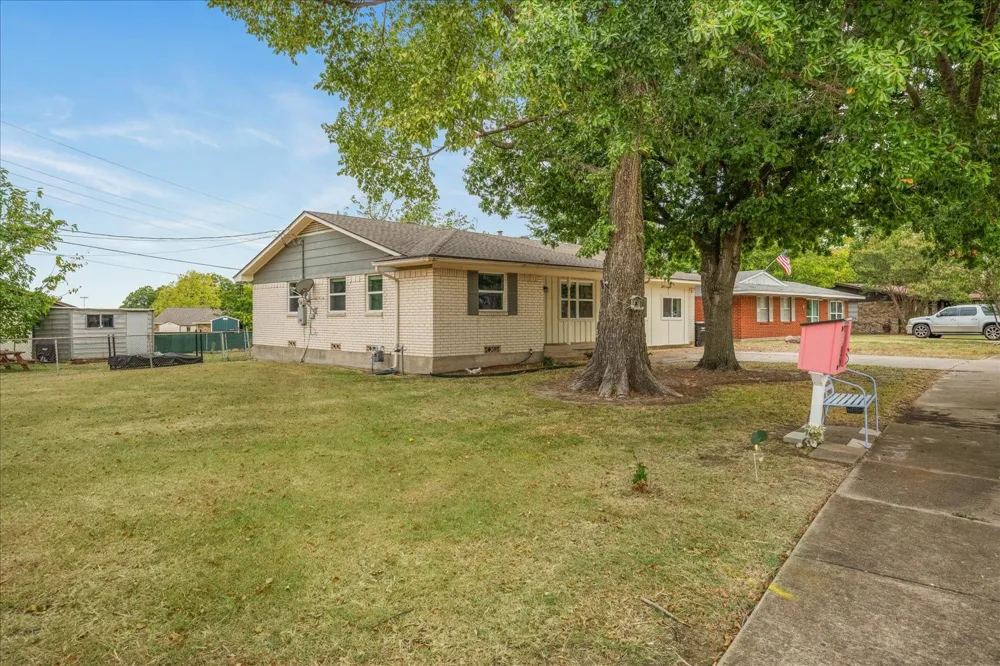 6522 Finch Drive Greenville, TX 75402