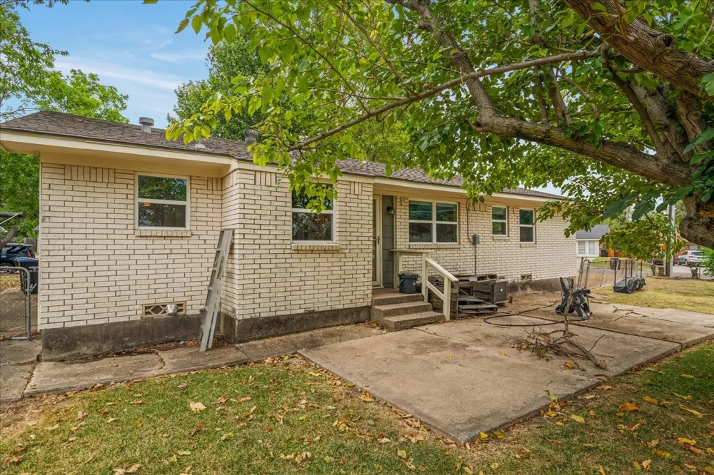 6522 Finch Drive Greenville, TX 75402
