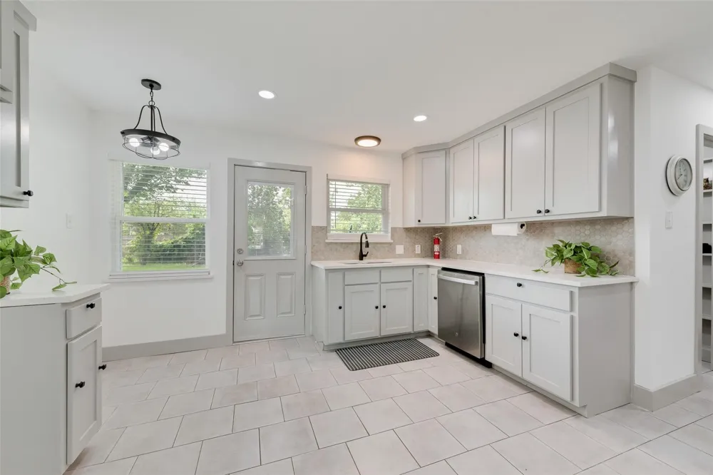 10116 San Lorenzo Drive Dallas, TX 75228
