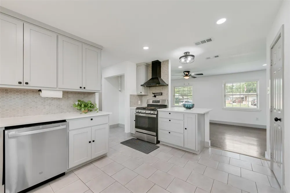 10116 San Lorenzo Drive Dallas, TX 75228