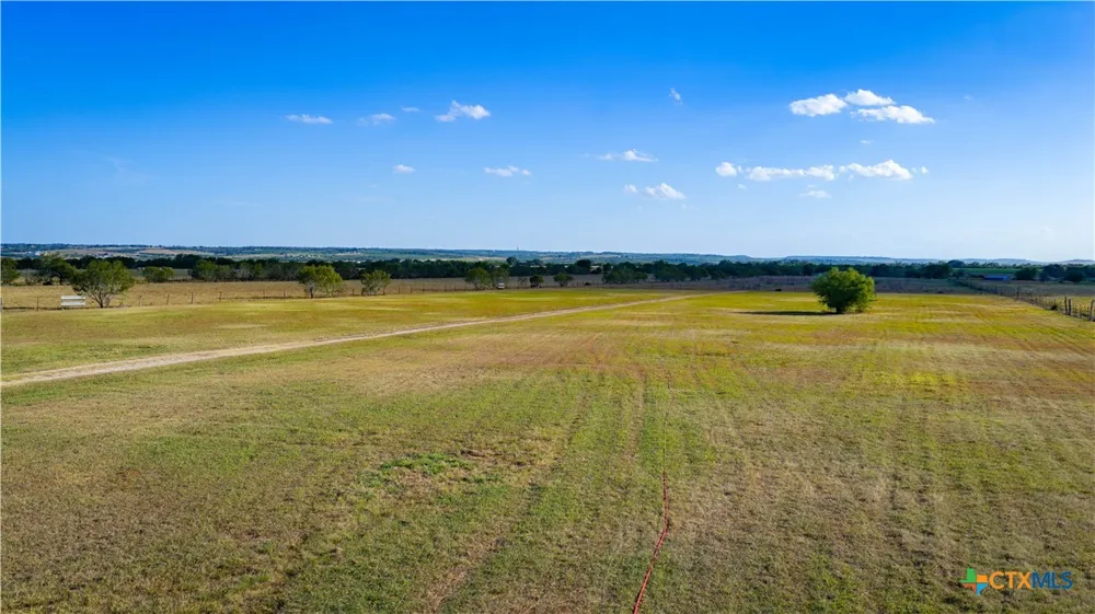 2850 Bylerpool Road Kingsbury, TX 78638