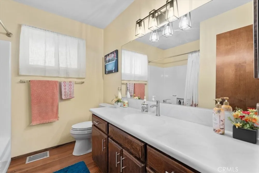 1902 Virginia Wrightwood, CA 92397