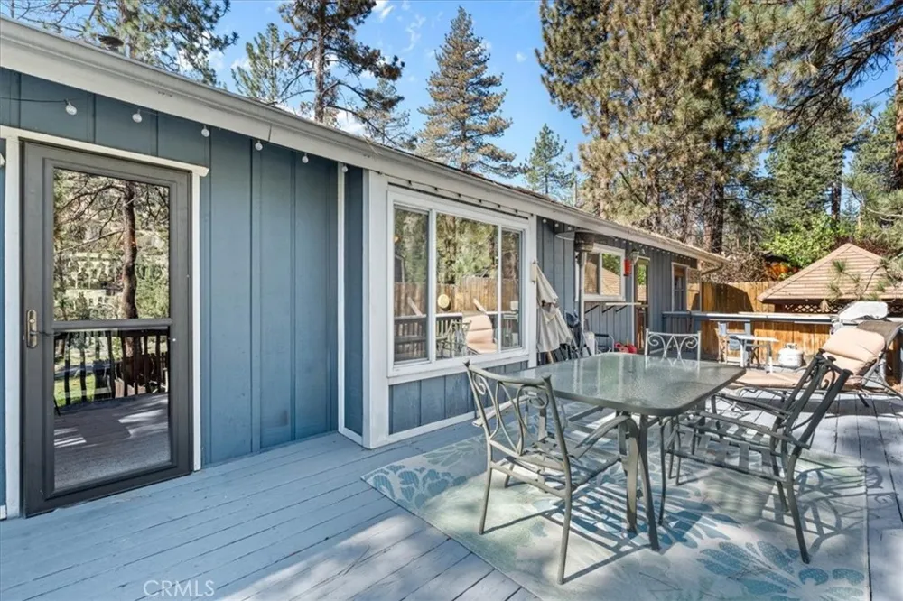 1902 Virginia Wrightwood, CA 92397