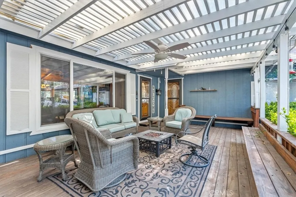 1902 Virginia Wrightwood, CA 92397