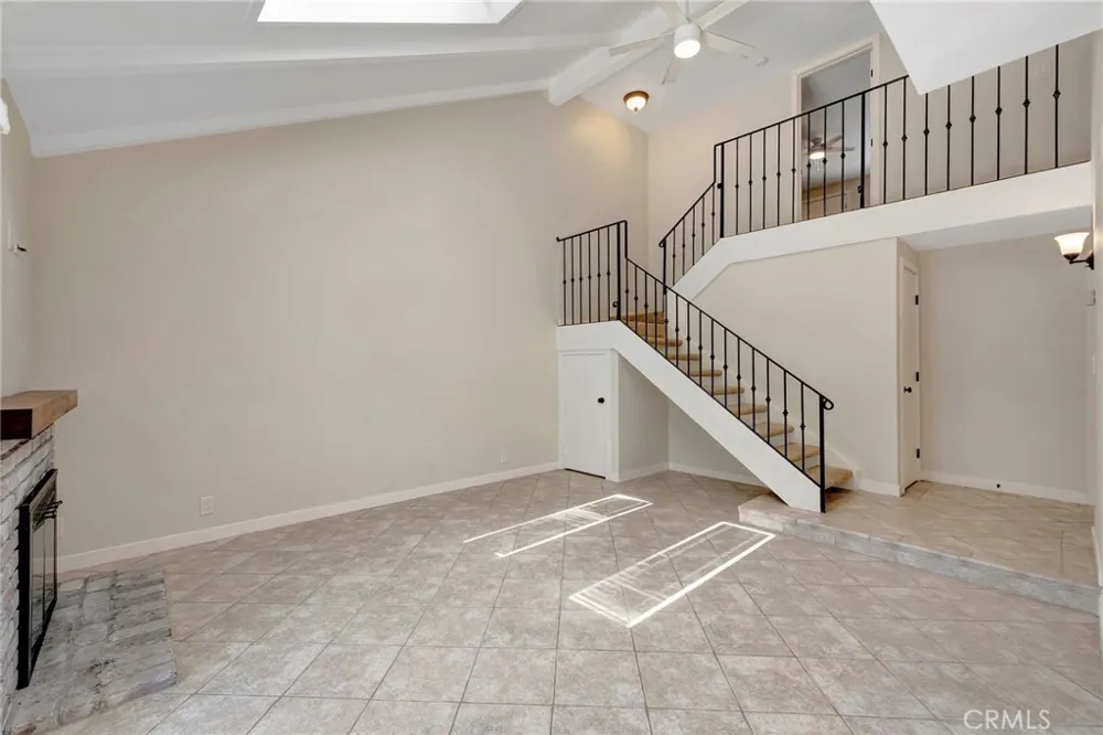 512 Amber Drive Huntington Beach, CA 92648