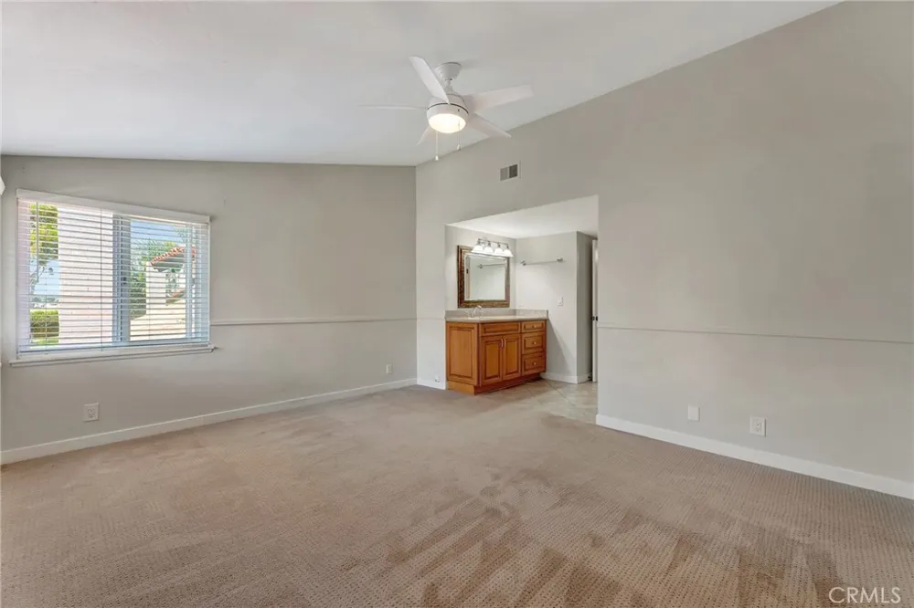 512 Amber Drive Huntington Beach, CA 92648