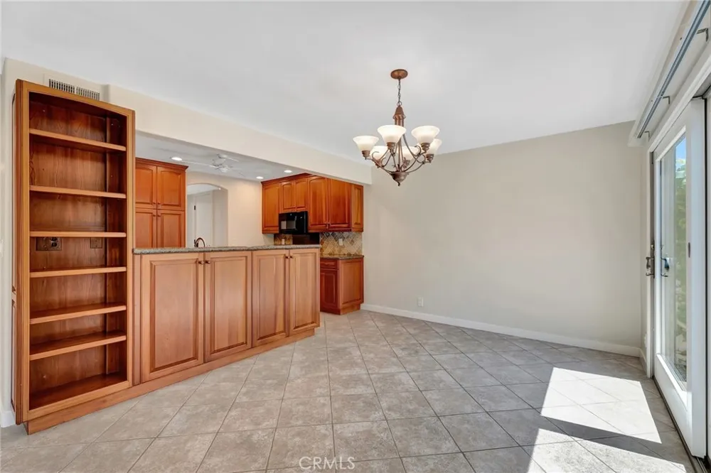 512 Amber Drive Huntington Beach, CA 92648