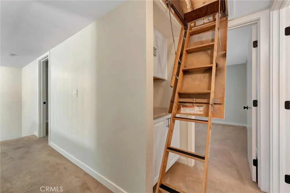512 Amber Drive Huntington Beach, CA 92648