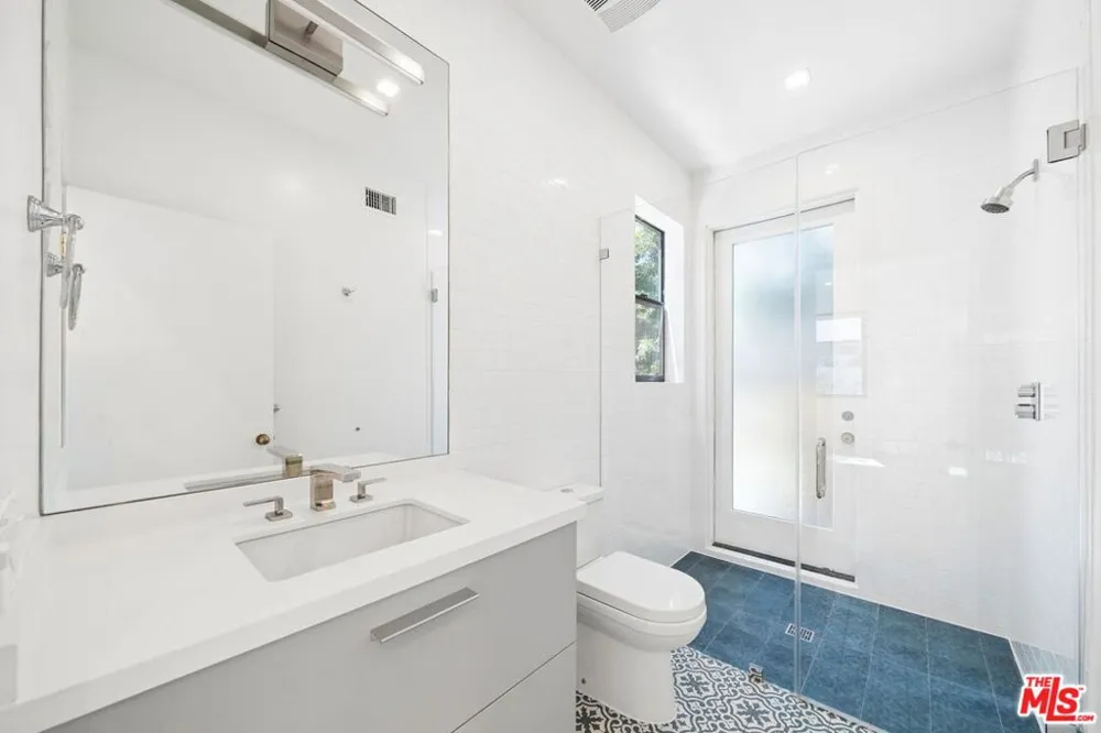 633 Palms Boulevard Venice, CA 90291
