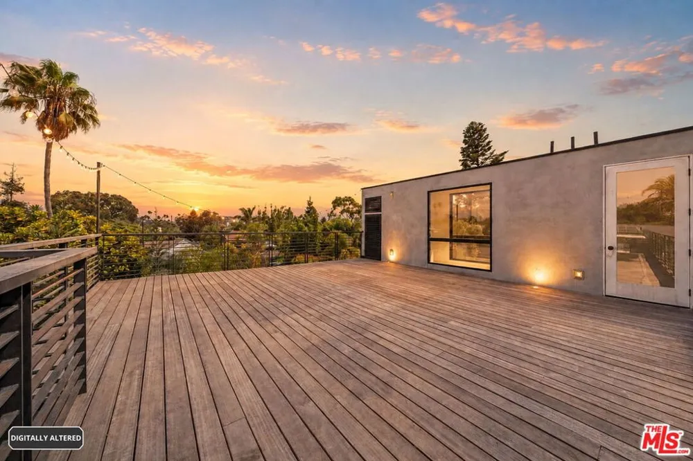 633 Palms Boulevard Venice, CA 90291