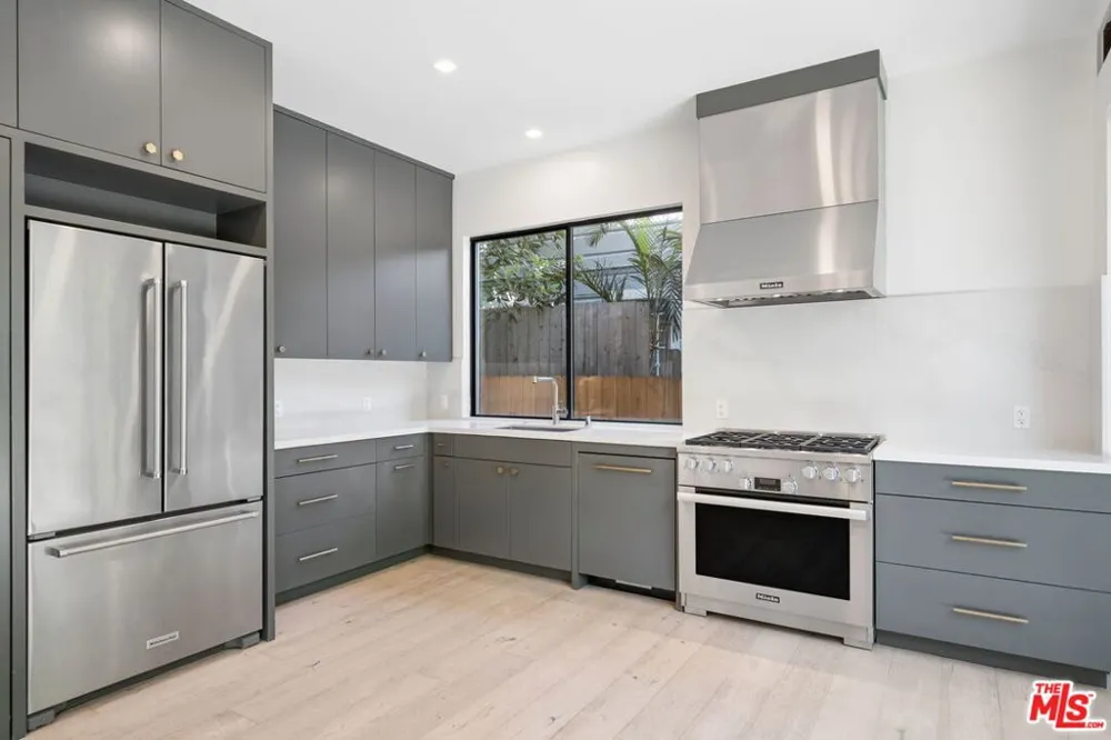 633 Palms Boulevard Venice, CA 90291