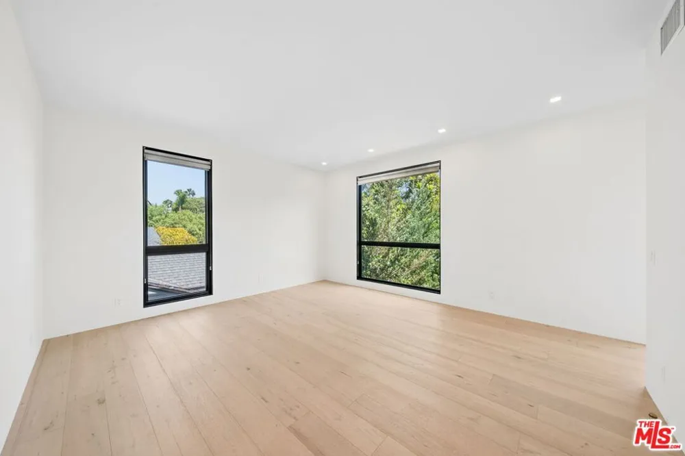 633 Palms Boulevard Venice, CA 90291