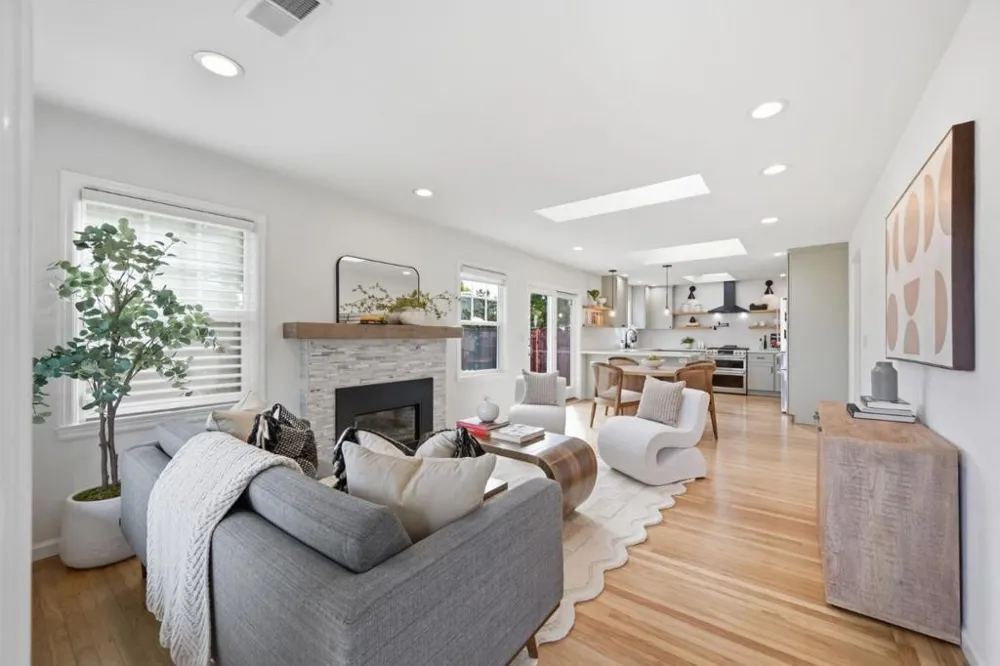 1005 Hall Street San Carlos, CA 94070